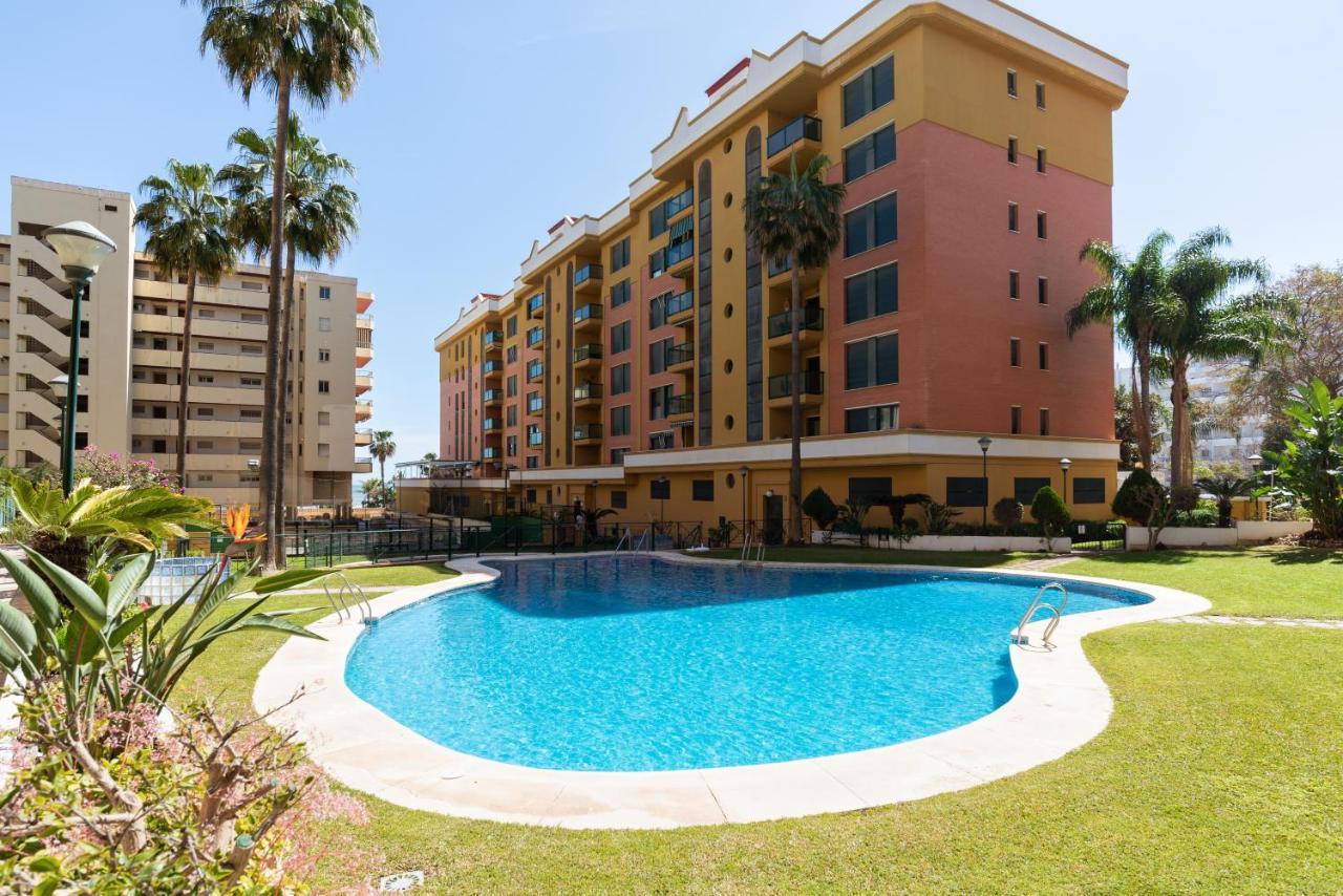 Apartamento Residencial Bajondillo 토레몰리노스 외부 사진