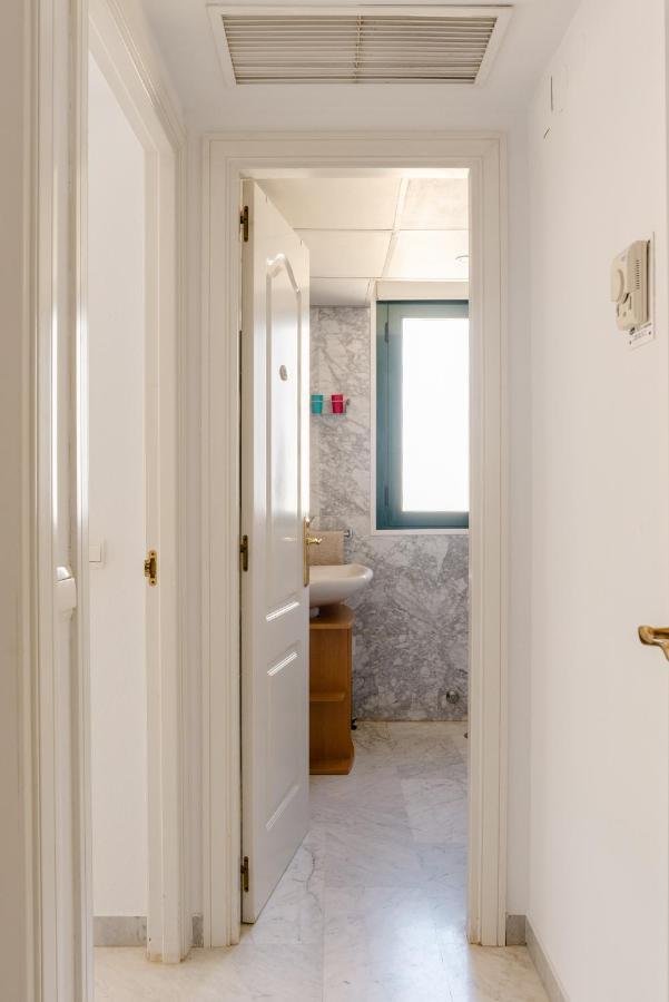 Apartamento Residencial Bajondillo 토레몰리노스 외부 사진